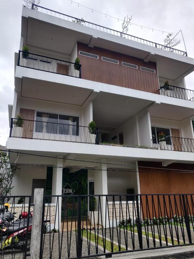 Rion Hostel Bogor Exteriér fotografie