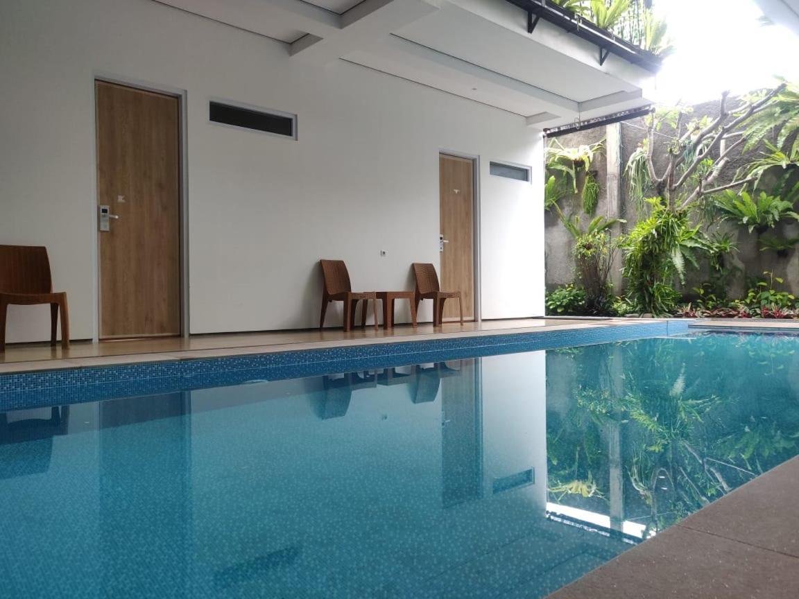 Rion Hostel Bogor Exteriér fotografie