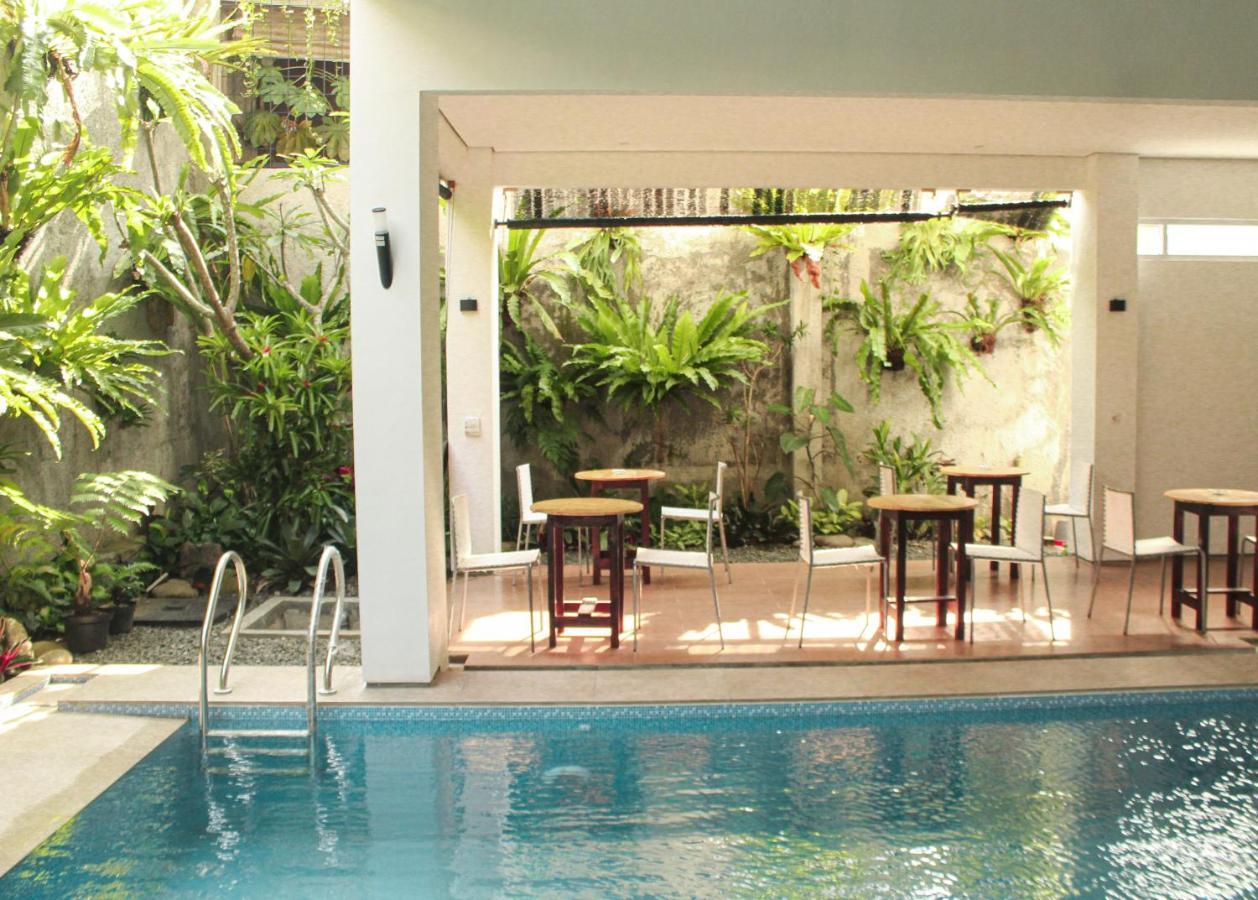 Rion Hostel Bogor Exteriér fotografie