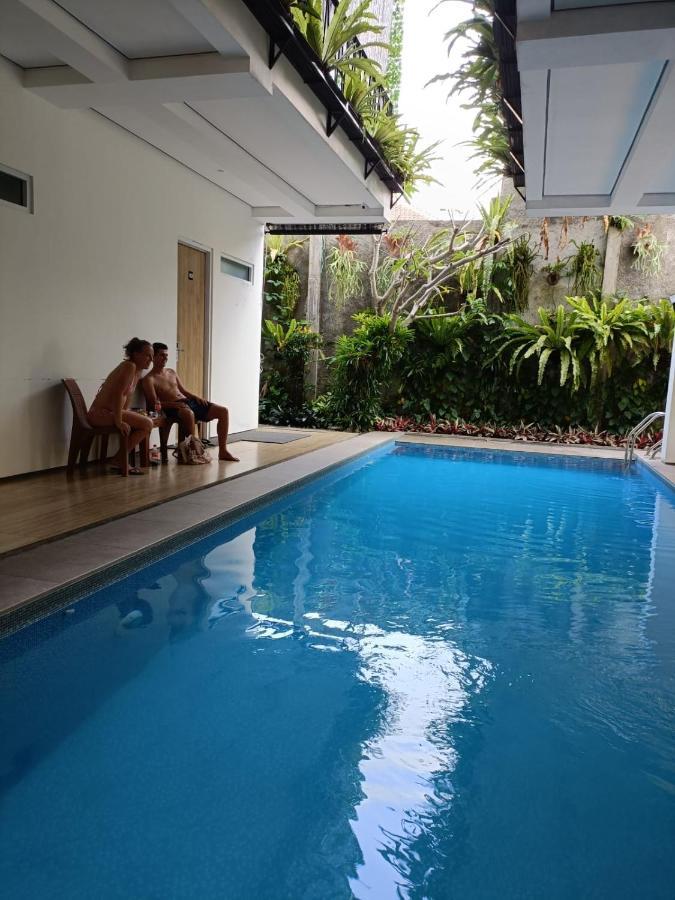 Rion Hostel Bogor Exteriér fotografie